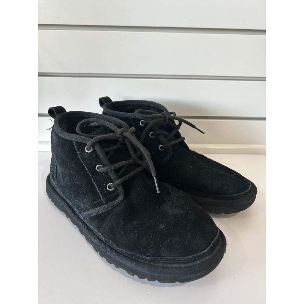 UGG Neumel Boots Women Size 10 Shoes Black Suede Shearling Chukka Booties